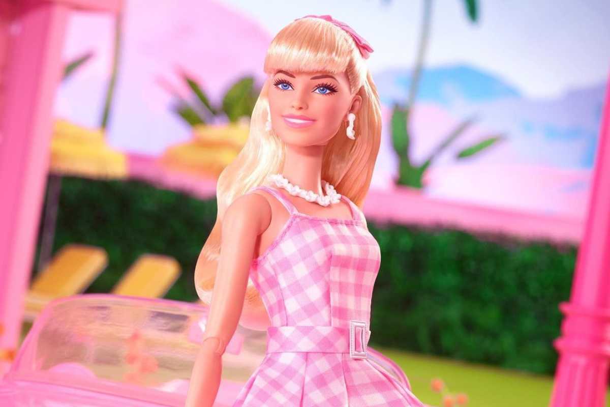 Barbie vestido de cuadros 