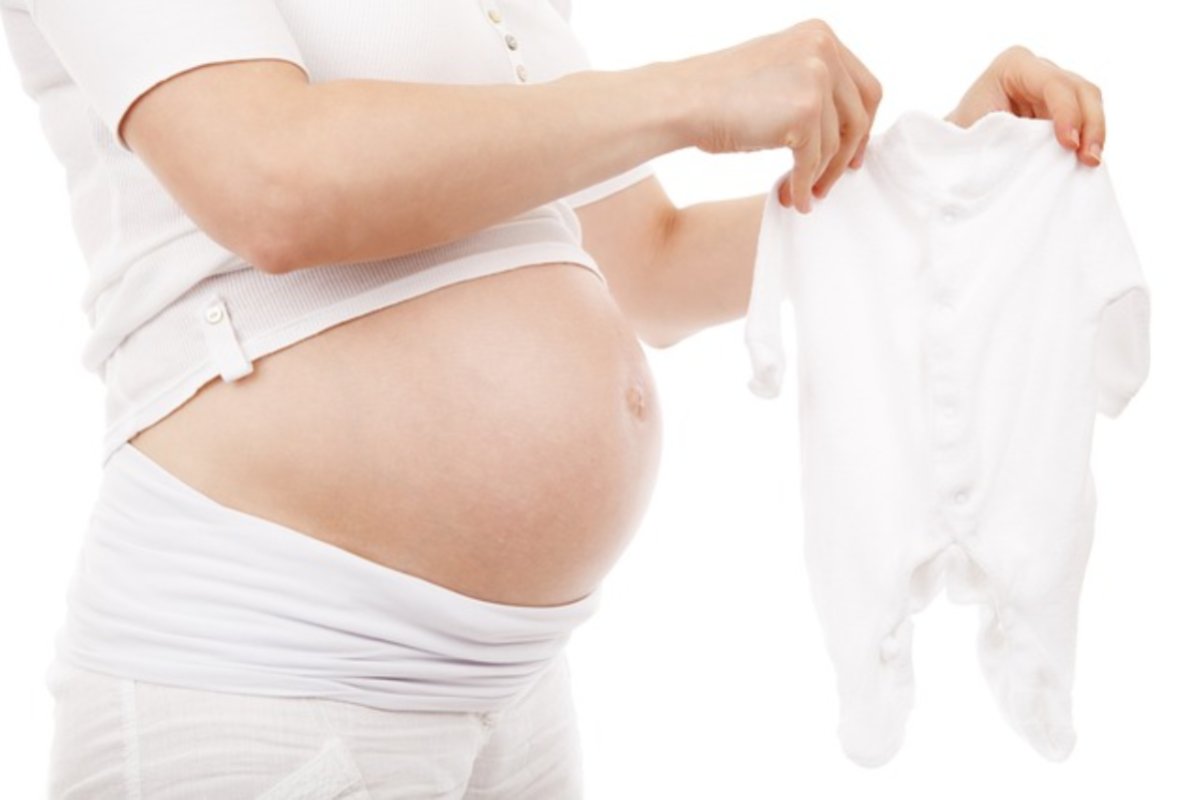 mujer embarazada madre ropa bebé