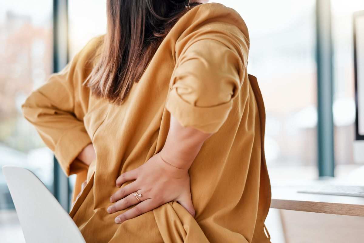 dolor espalda fibromialgia mujer