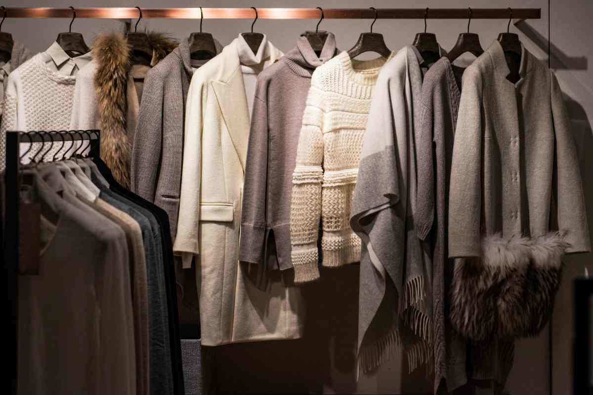 rebajas invierno prendas básicas comprar armario