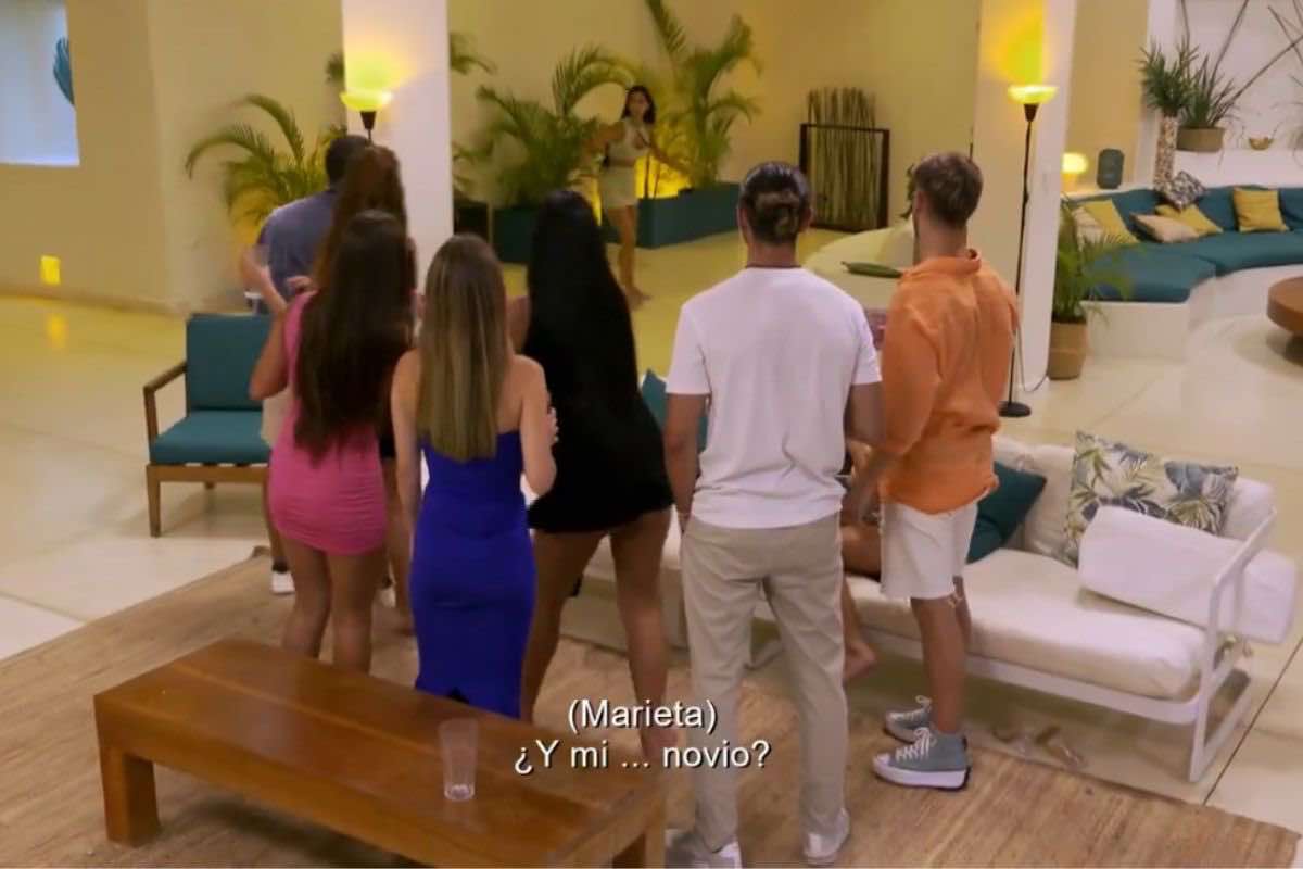 La reacción más sorprendente de Álex al ver cómo entró Marieta a Villa Playa