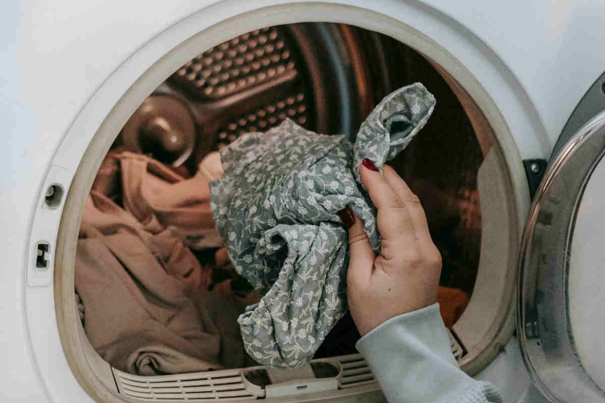 como eliminar las manchas de moho lavadora